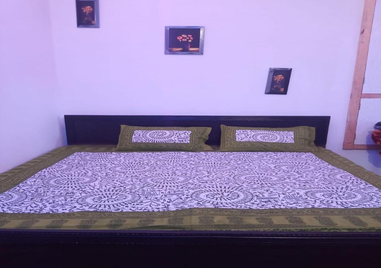 Evergreen Home Stay Almora Bagian luar foto