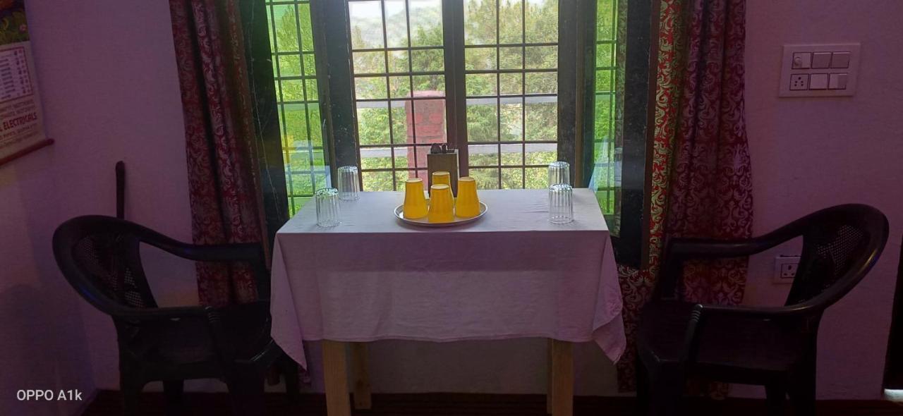 Evergreen Home Stay Almora Bagian luar foto