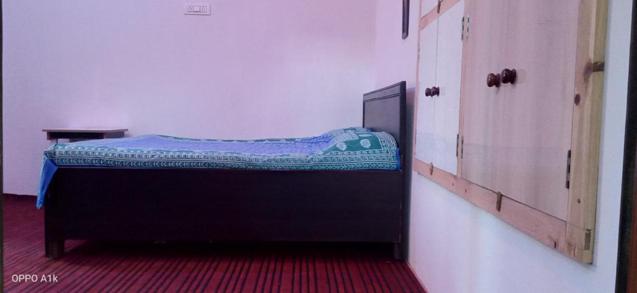 Evergreen Home Stay Almora Bagian luar foto