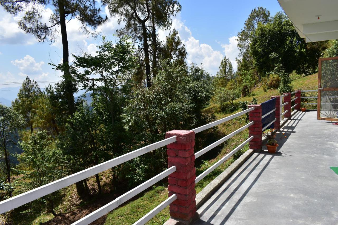 Evergreen Home Stay Almora Bagian luar foto