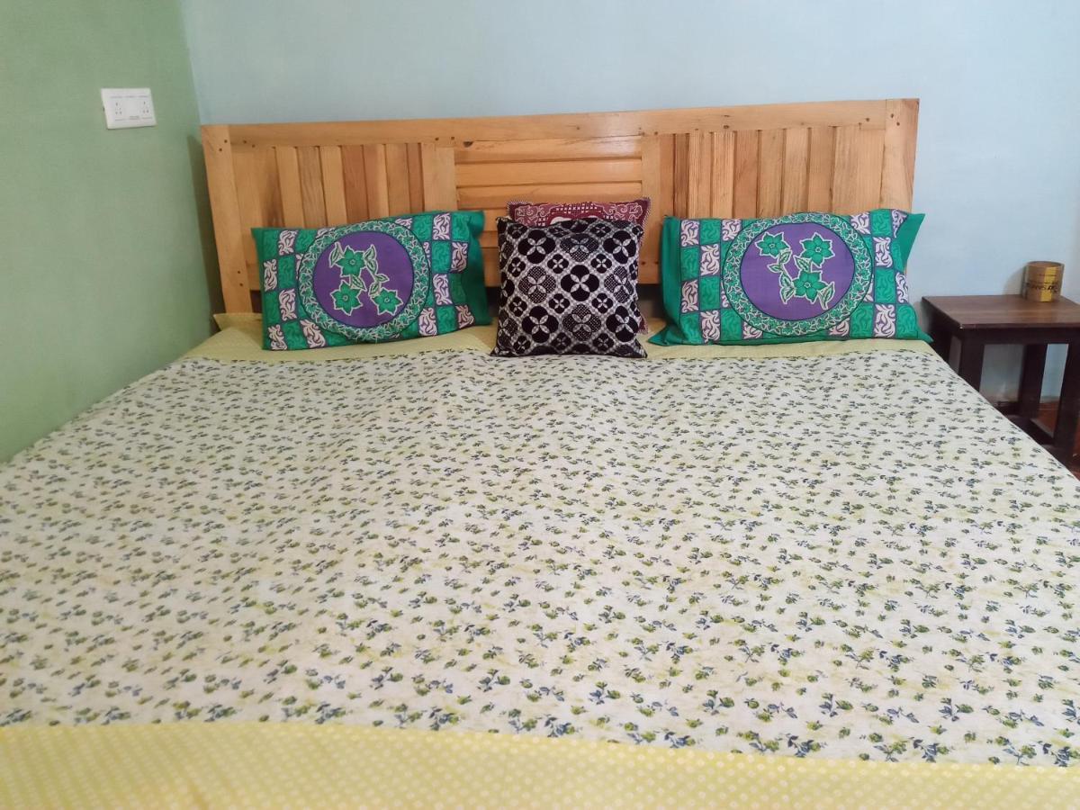 Evergreen Home Stay Almora Bagian luar foto